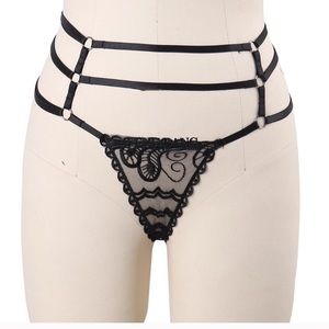 Women Sexy G-string Lace Lingerie Thongs